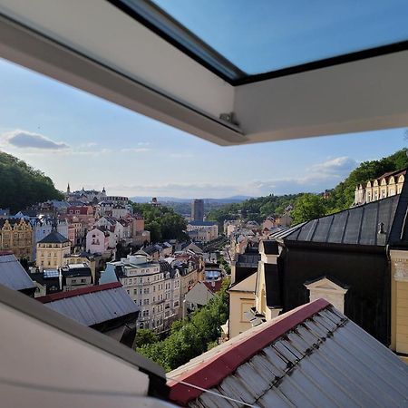 Excellent Apartments Central 3 Min Walk From The Colonnade カルロヴィ・ヴァリ エクステリア 写真